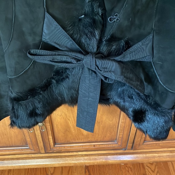 Black shearling jacket by Ferre from Belgrade, Serbia - Picture 4 of 12